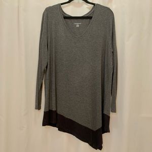 Lane Bryant sz.14/16 Asymmetrical Long Sleeve Tee